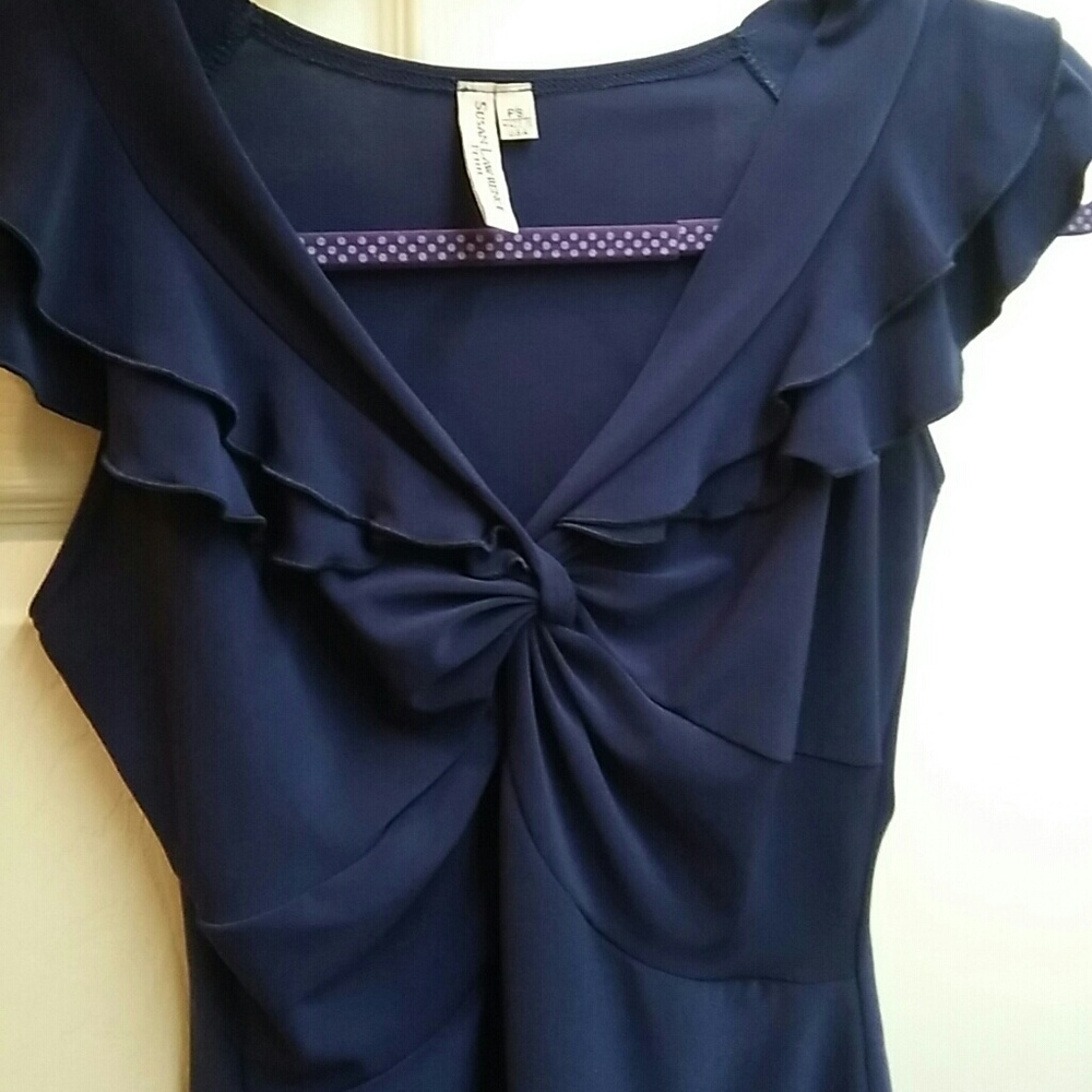Susan Lawrence silky TOP. Frilly. Flutter sleeves